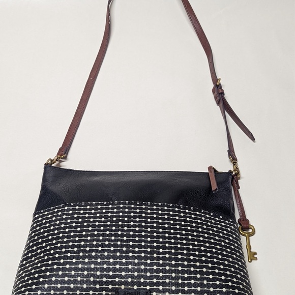 Fossil Crossbody Bag Black Leather & Patterned Fabric | Adjustable Strap - Picture 7 of 8